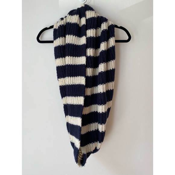 J. CREW Infinity Scarf 🧣 - Picture 2 of 6
